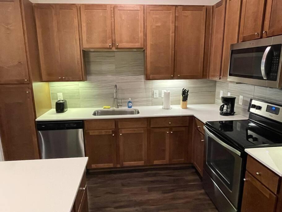 Апартаменти Downtown Living 1Br W/ Free Parking Garage Х'юстон Екстер'єр фото